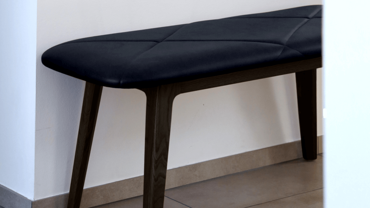 Nordic Bench - Dark Stained Oak - Bench with a leather seat and stained oak legs