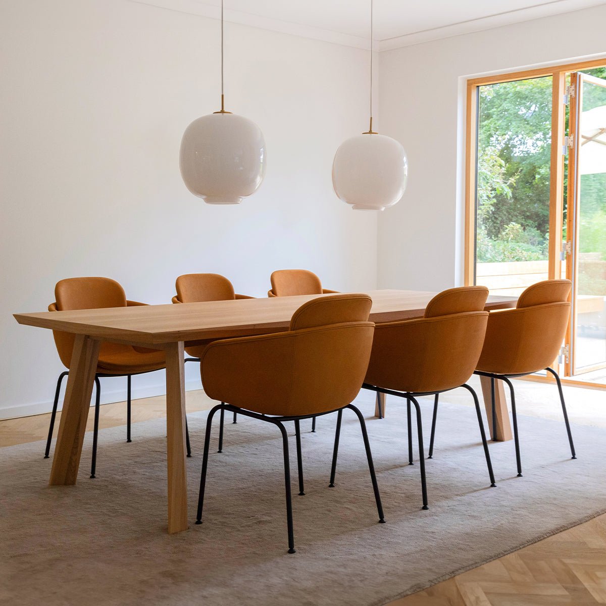 Dining Lookbook - Inspiration for dining tables and chairs for your everyday life | SACKit