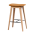 Nordic bar stool in oak with Luna Sandstone leather seat and powder-coated steel footrest, 68 cm height.
