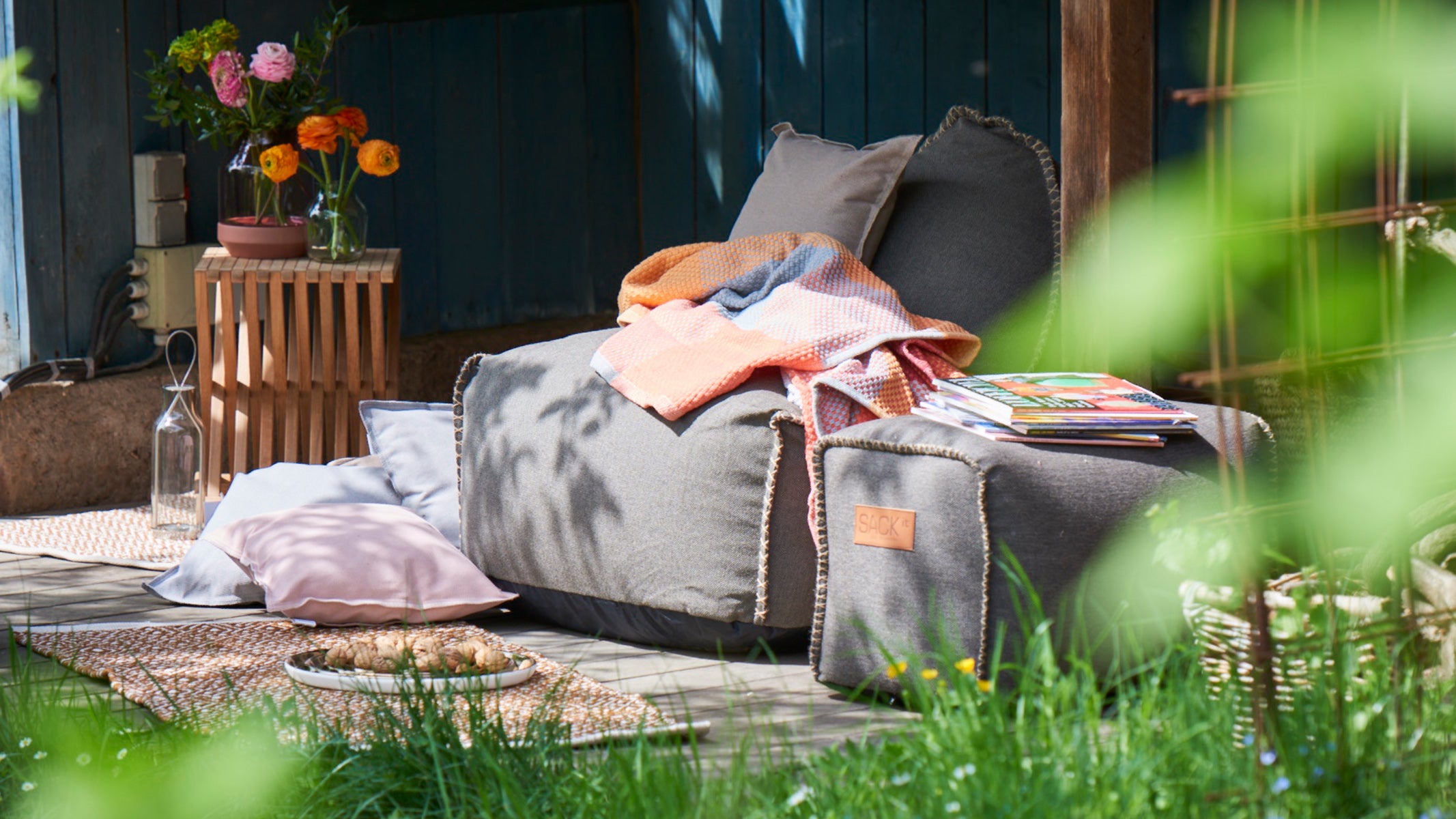 Outdoor deals square pouf