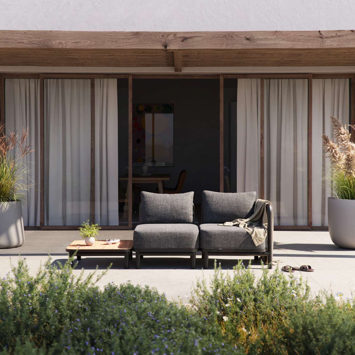 Kirra Side Table in noir with teak wood top and powder-coated aluminum frame for outdoor use.