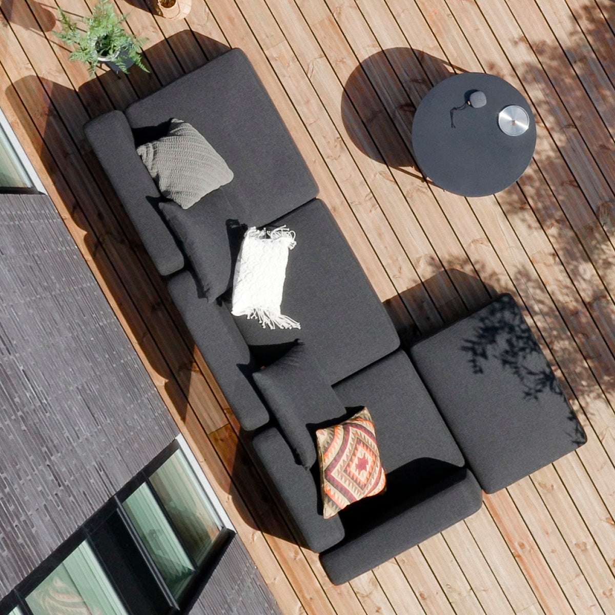 Cobana Lounge Sofa pouf in black with powder-coated aluminum frame and Olefin textile for outdoor use