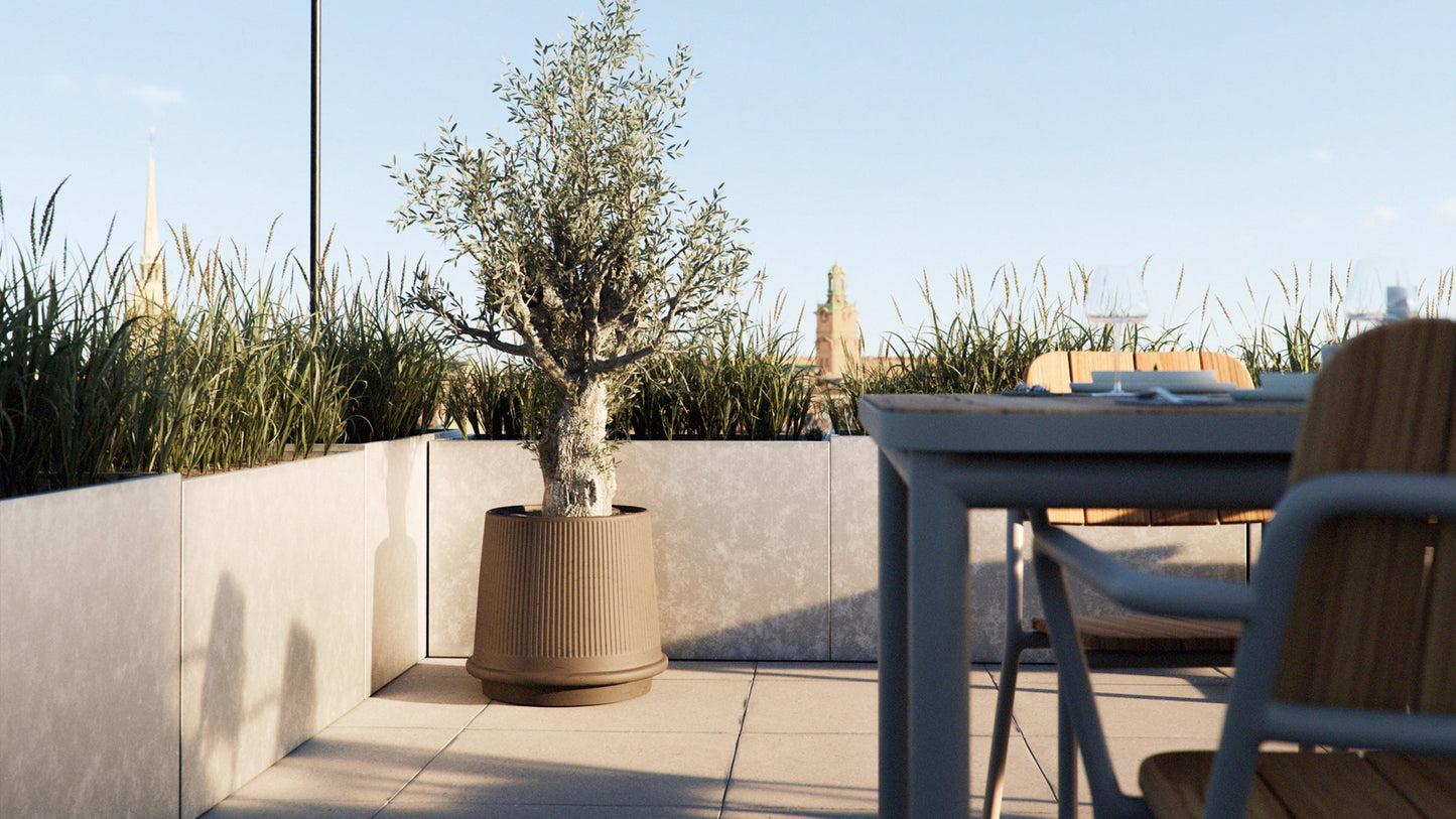 Gaia 38 - Outdoor ceramic planter with a classic, fluted design - Ø43