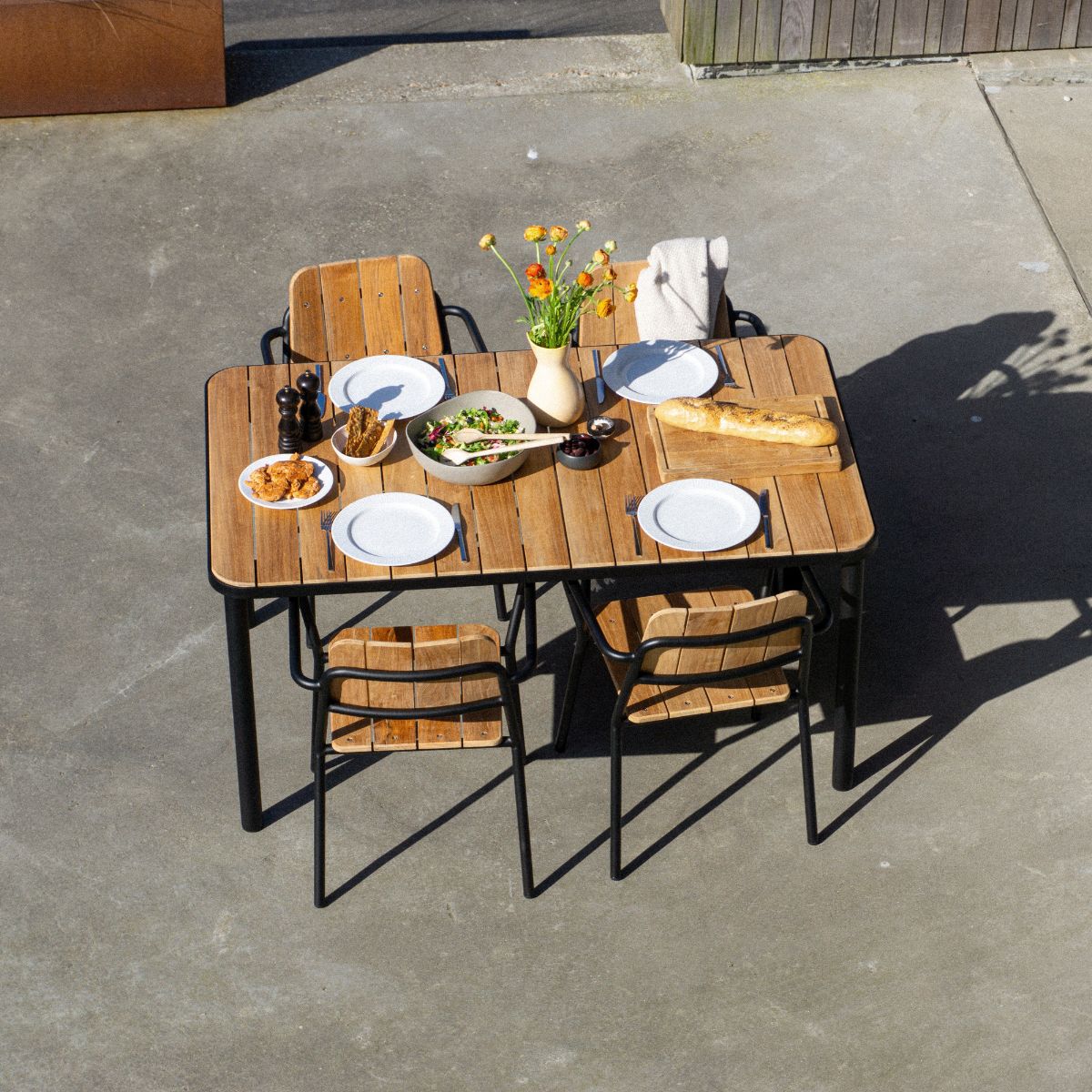 Kirra Dining Table & 4 Kirra Patio Chair - Garden furniture set with 4 chairs