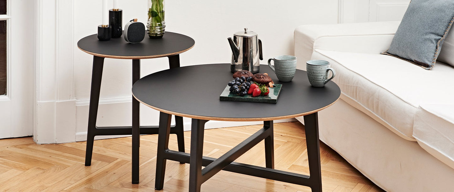 Nordic Sofa Table - Round coffee table in Danish design