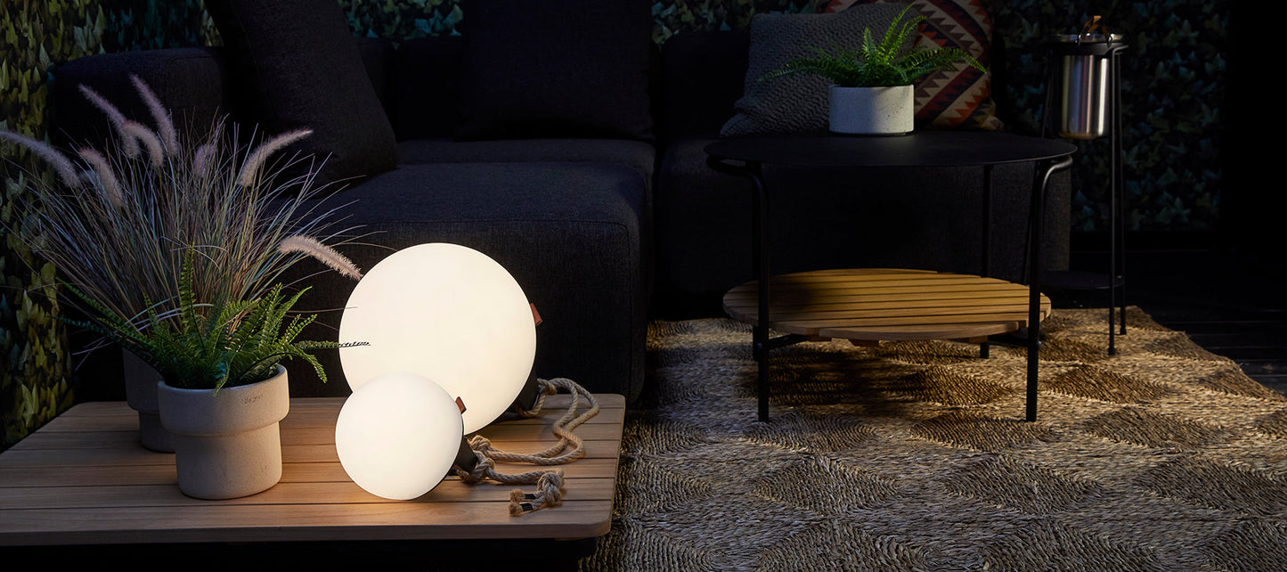 Light 250 - Outdoor / indoor battery powered lamp - Ø30 cm