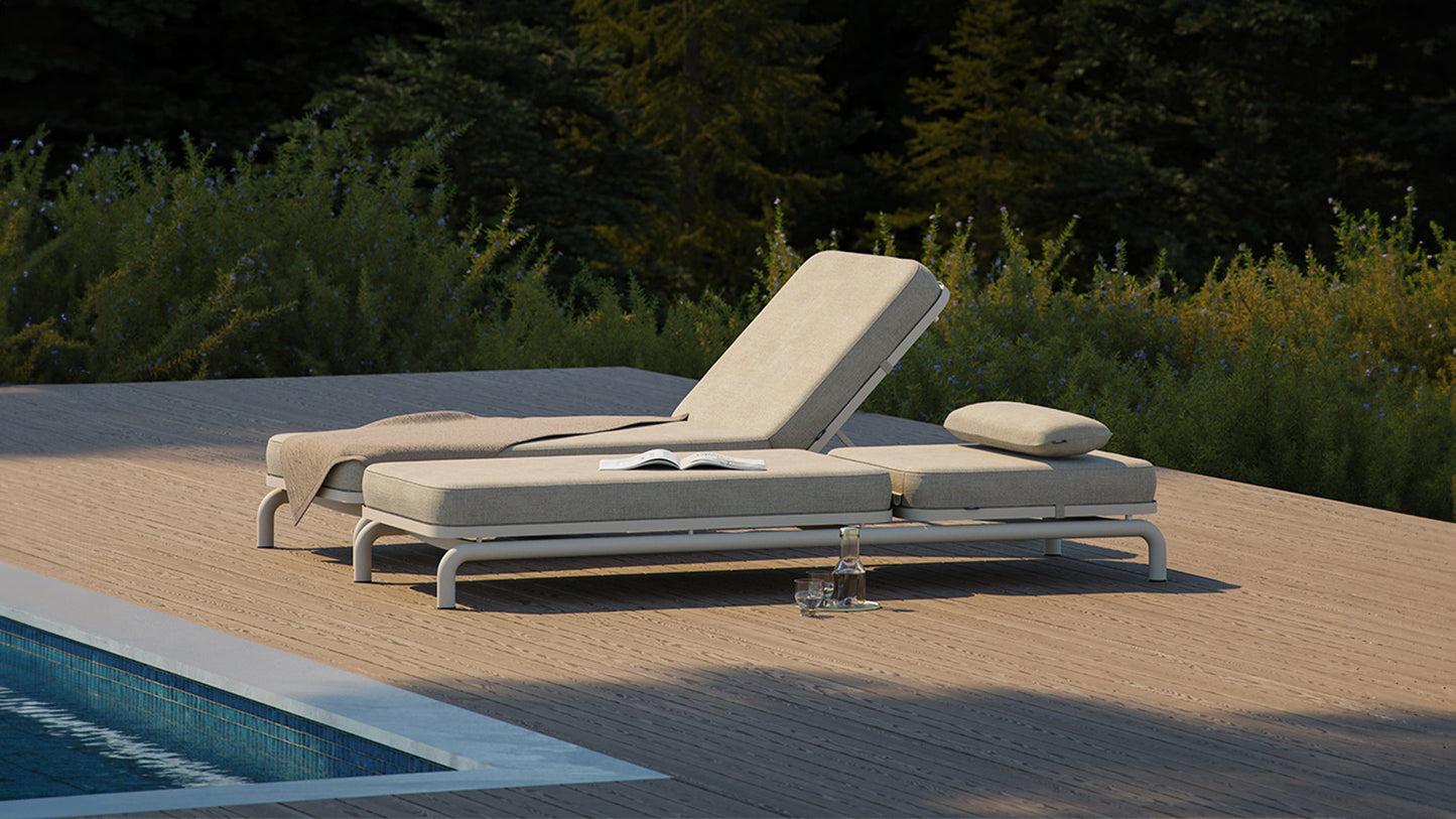 Kirra Sunbed - Water-resistant sunbed in durable materials