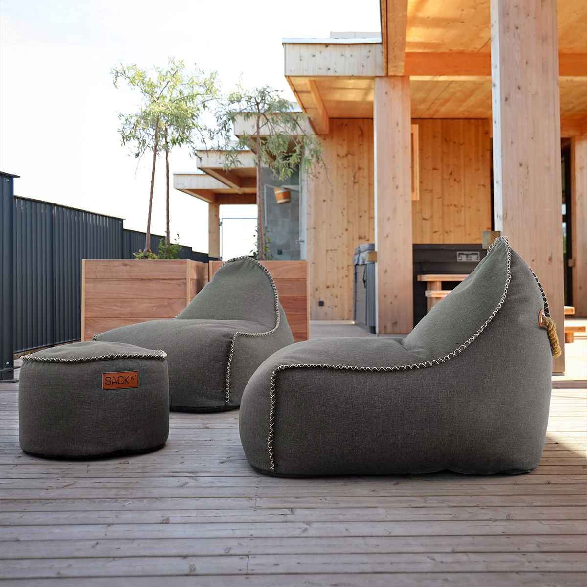 Cobana Lounge Chair bean bag in grey olefin fabric with backrest, indoor and outdoor use.
