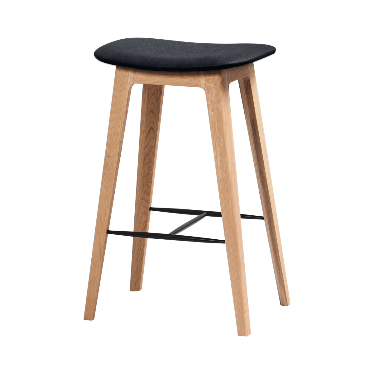 Nordic bar stool in oak with Terra Black leather seat and 68 cm height, sleek wooden frame and steel footrest.