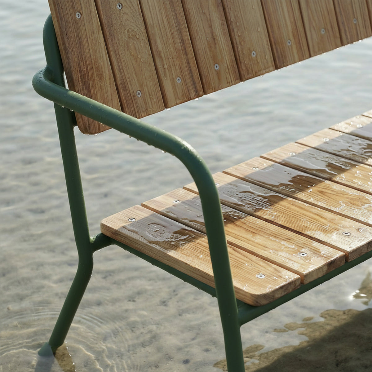 Kirra Patio Bench - Outdoor bench in FSC®-certified teak and powder-coated aluminium